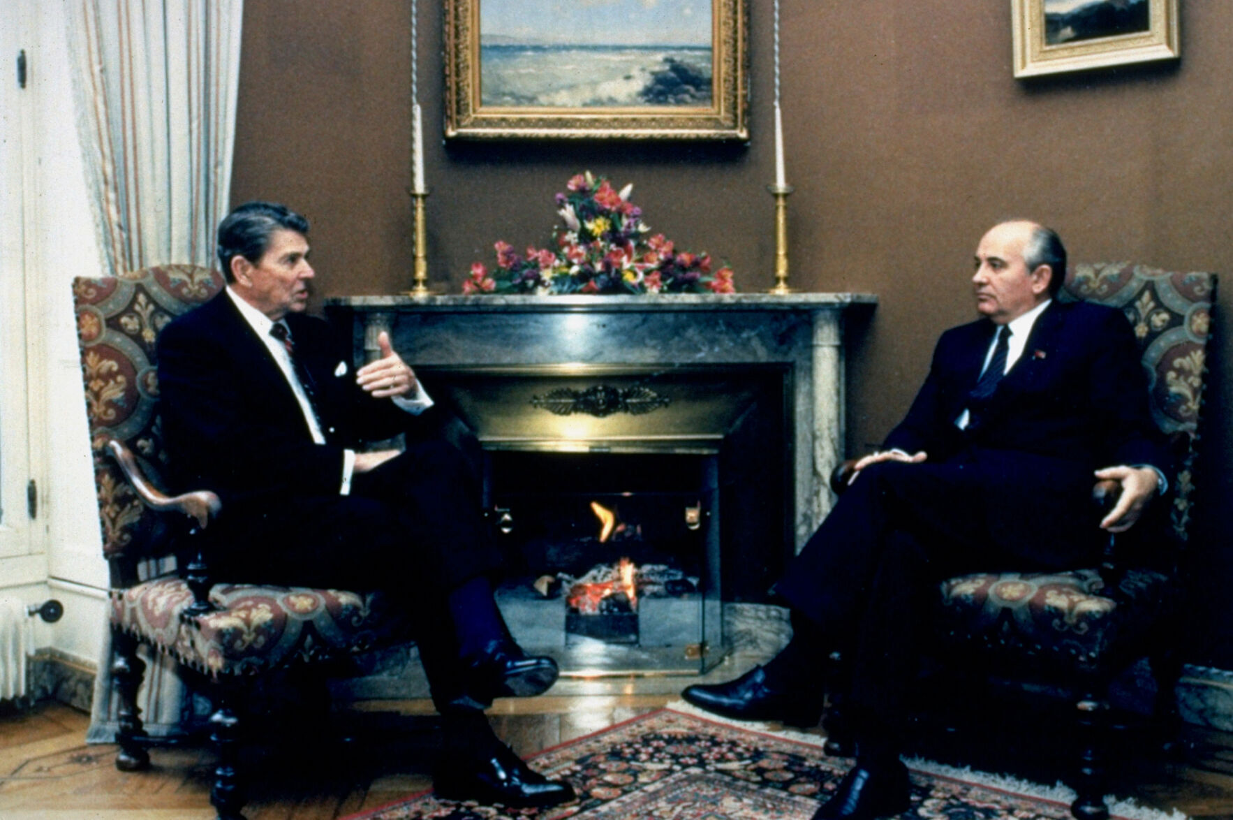 1985: Ronald Reagan and Mikhail Gorbachev